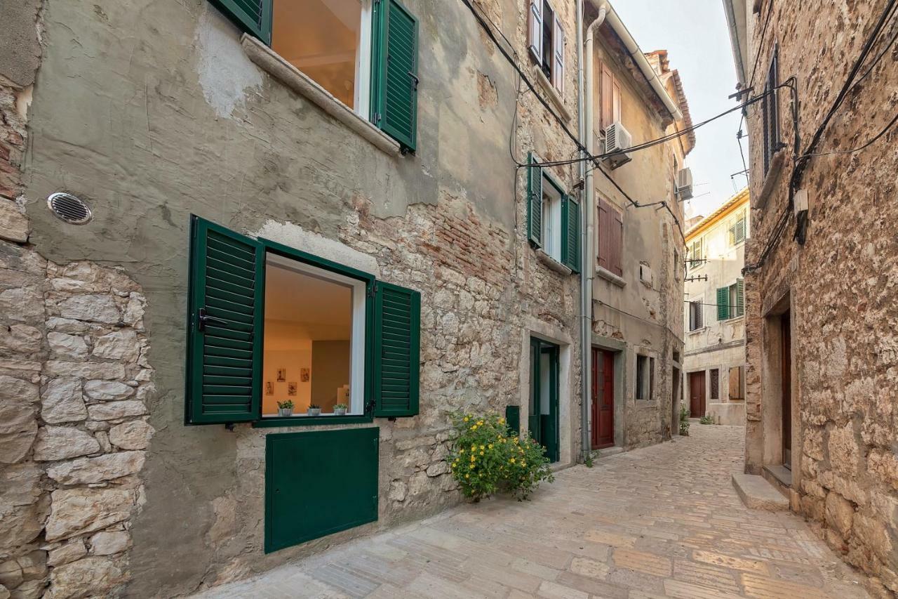 Mariva Downtown Apartment With Free Parking Rovinj Kültér fotó